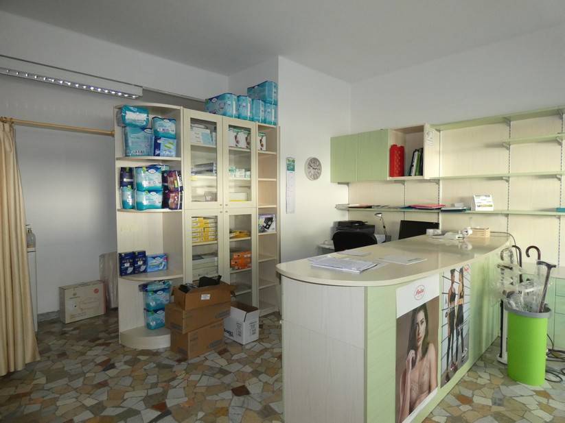 Negozio in vendita a Tione di Trento