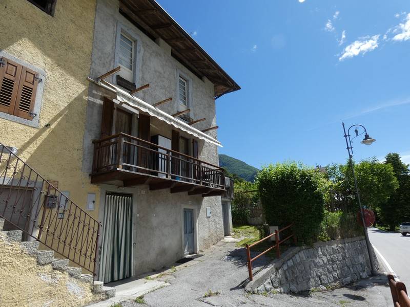 Porzione di casa in vendita a Tre Ville