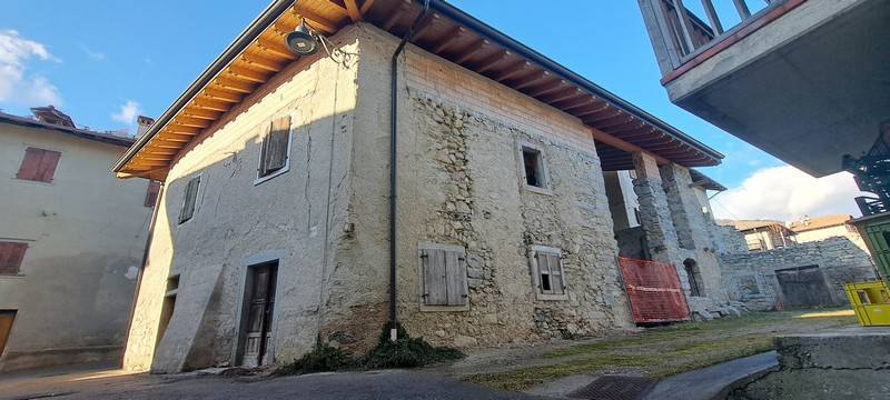 Casa Indipendente in vendita a Bleggio Superiore, Cavrasto