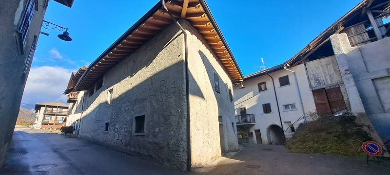 Casa Indipendente in vendita a Bleggio Superiore, Cavrasto