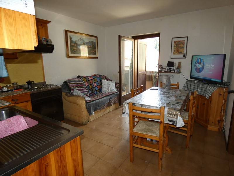 Appartamento 2Locale in vendita a Sella Giudicarie