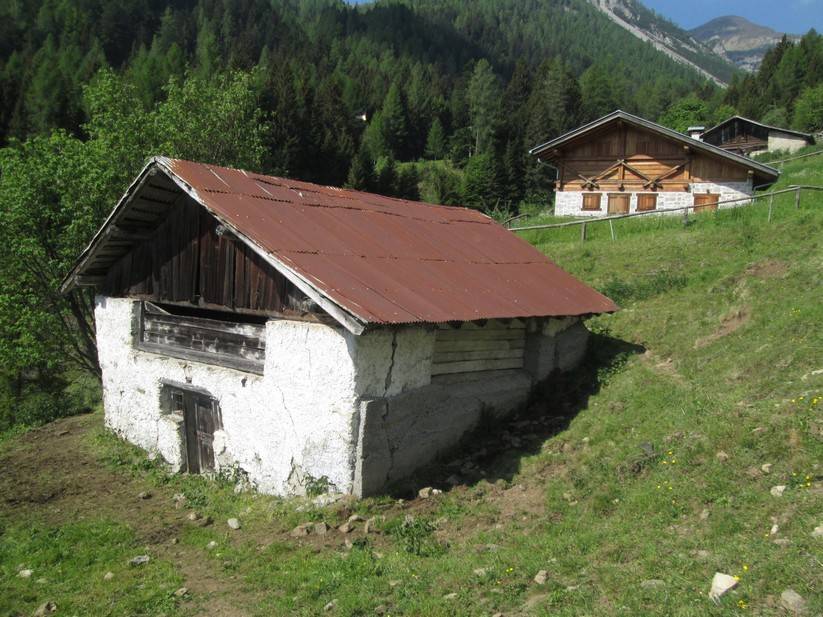 Rustico - Casa da monte in vendita a Roncone