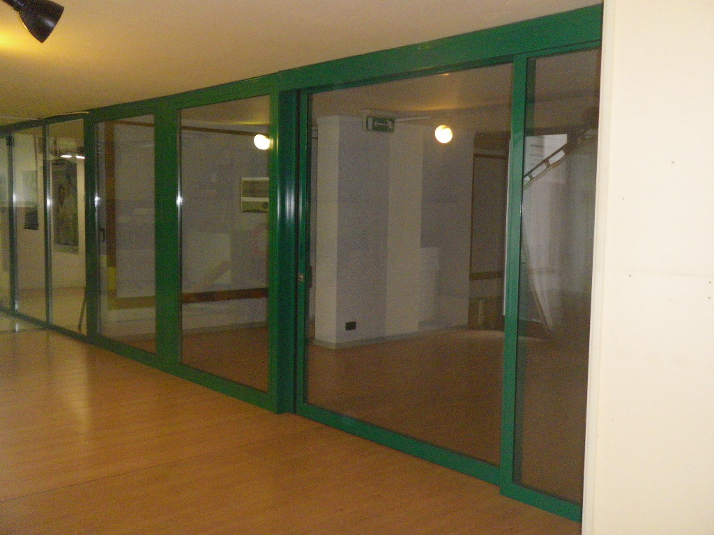 Locale commerciale in affitto a Storo
