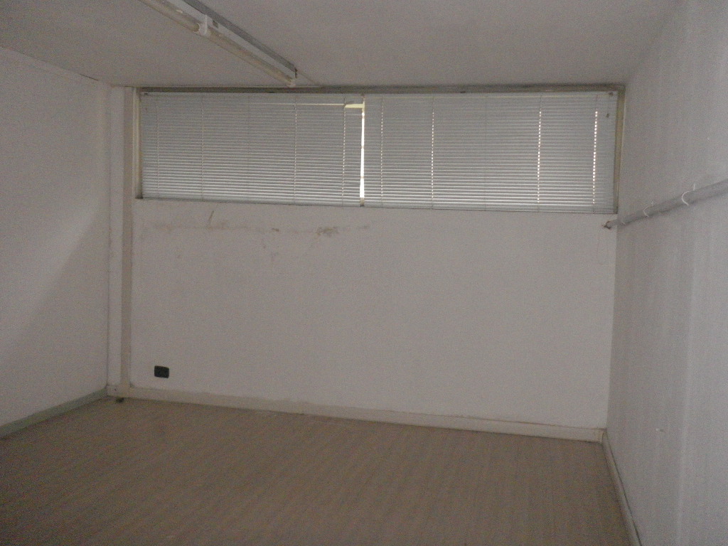 Locale commerciale in affitto a Storo