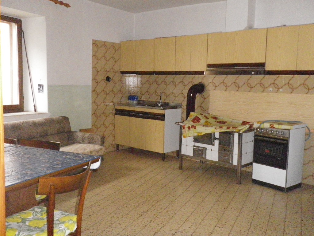 Casa Indipendente in vendita a Bersone