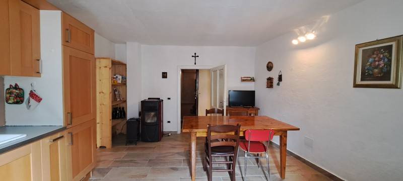 Appartamento 2Locale in vendita a Sella Giudicarie