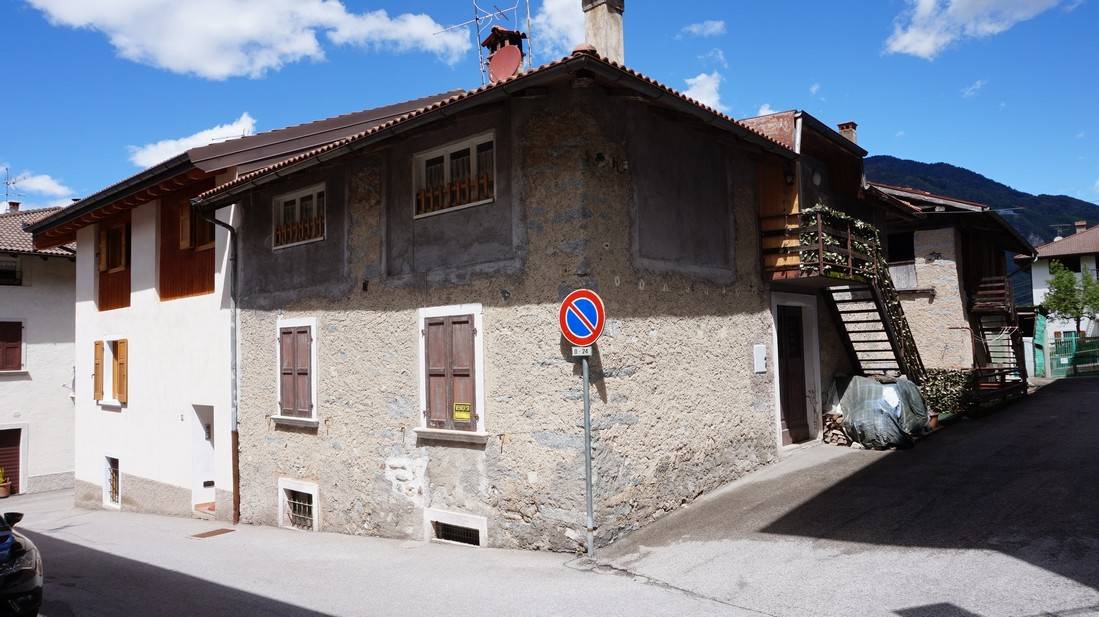 Casa Indipendente in vendita a Pieve di Bono, Por