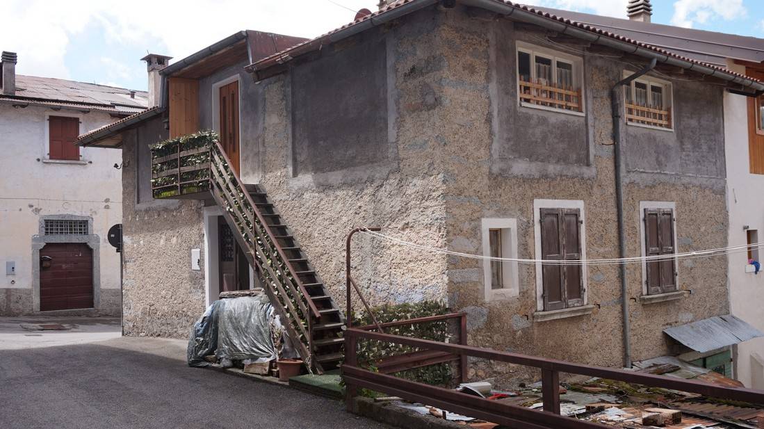 Casa Indipendente in vendita a Pieve di Bono, Por