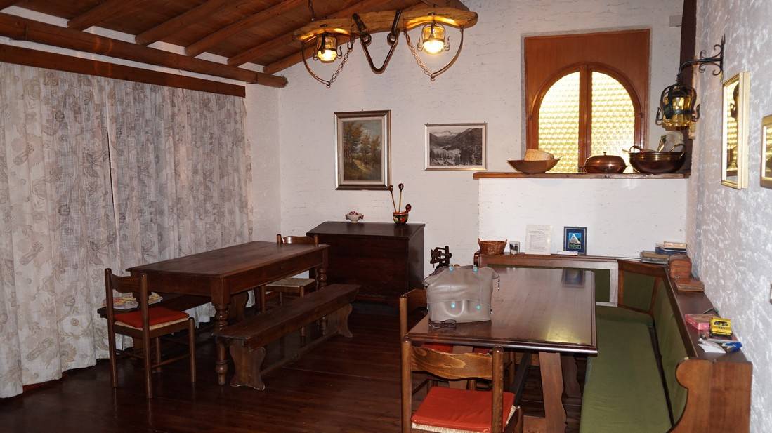 Rustico - Casa da monte in vendita a Pieve di Bono, Por