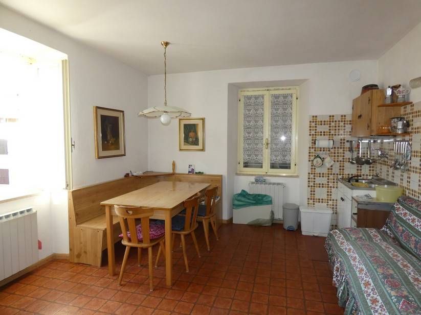 Appartamento 4Locale in vendita a Pieve di Bono, Por