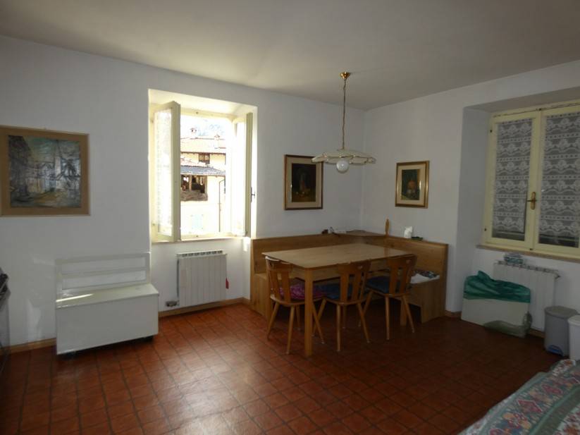 Appartamento 4Locale in vendita a Pieve di Bono, Por