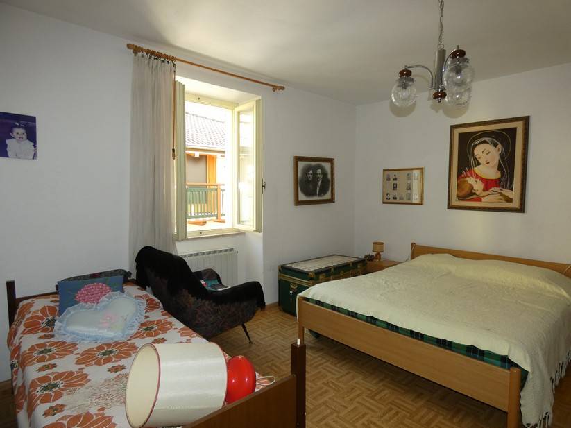 Appartamento 4Locale in vendita a Pieve di Bono, Por