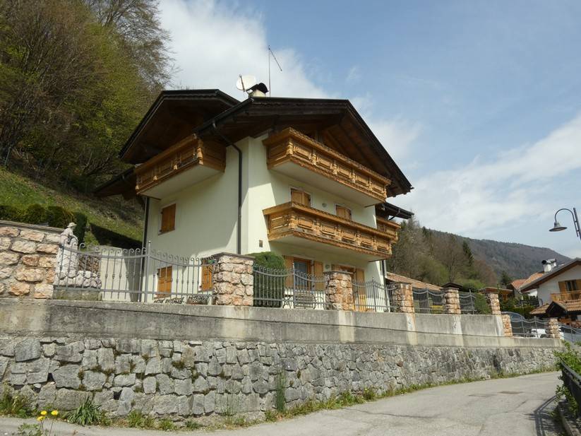Villa Indipendente in vendita a Sella Giudicarie