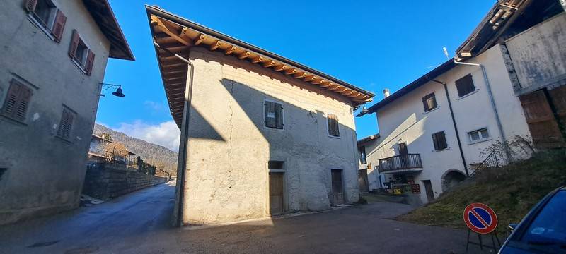 Casa Indipendente in vendita a Bleggio Superiore, Cavrasto