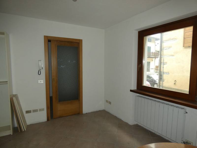 Casa Indipendente in vendita a Bondone, Baitoni