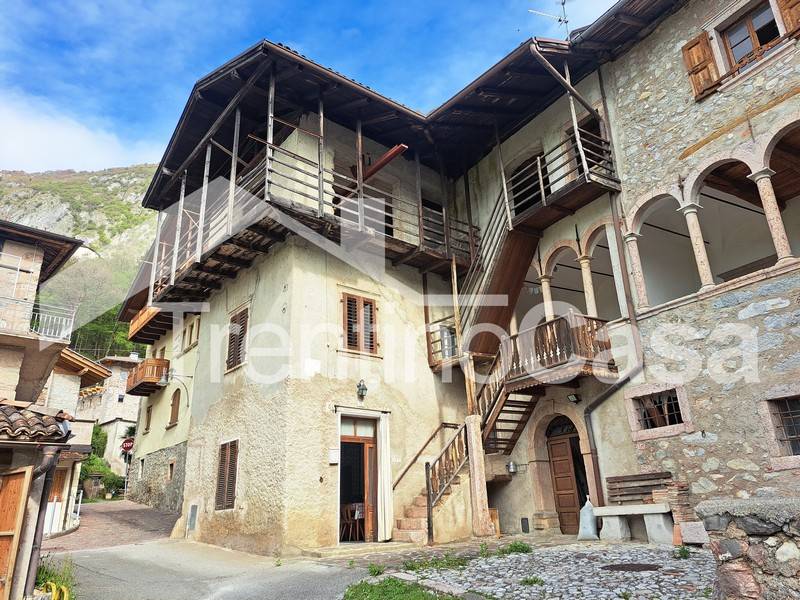 Porzione di casa in vendita a San Lorenzo Dorsino