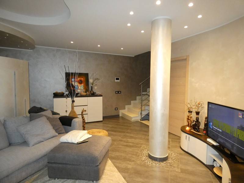 Villa Indipendente in vendita a Borgo Chiese