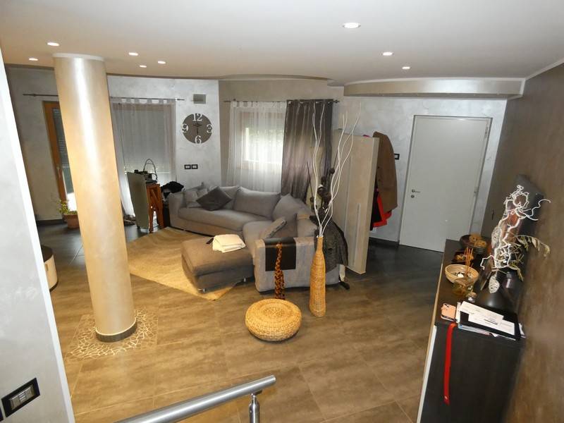 Villa Indipendente in vendita a Borgo Chiese