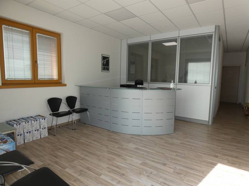 Negozio / Ufficio in affitto a Porte di Rendena