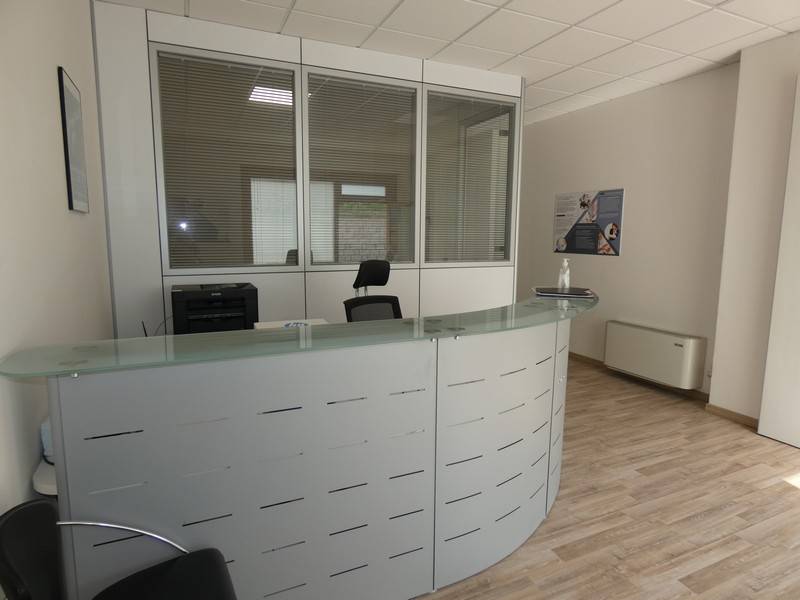 Negozio / Ufficio in affitto a Porte di Rendena