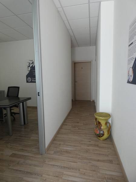 Negozio / Ufficio in affitto a Porte di Rendena