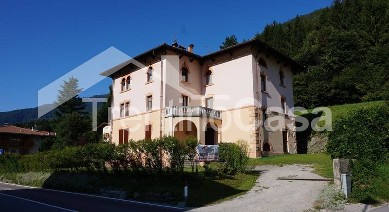 Villa Indipendente in vendita a Porte di Rendena