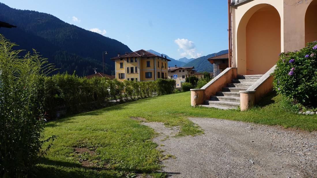 Villa Indipendente in vendita a Porte di Rendena