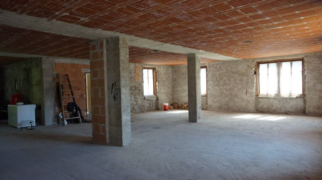 Villa Indipendente in vendita a Porte di Rendena