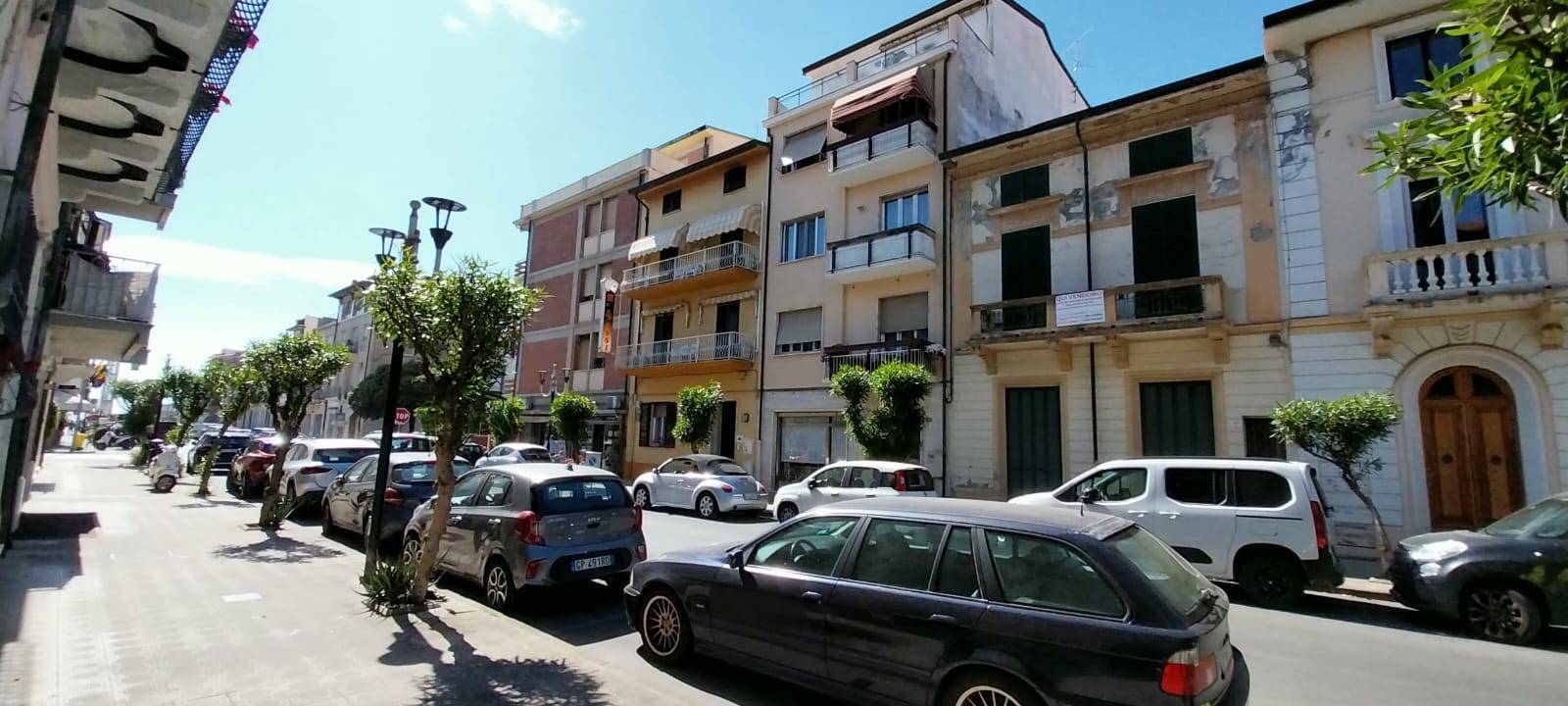Villa e depandance in vendita a Viareggio, Centro