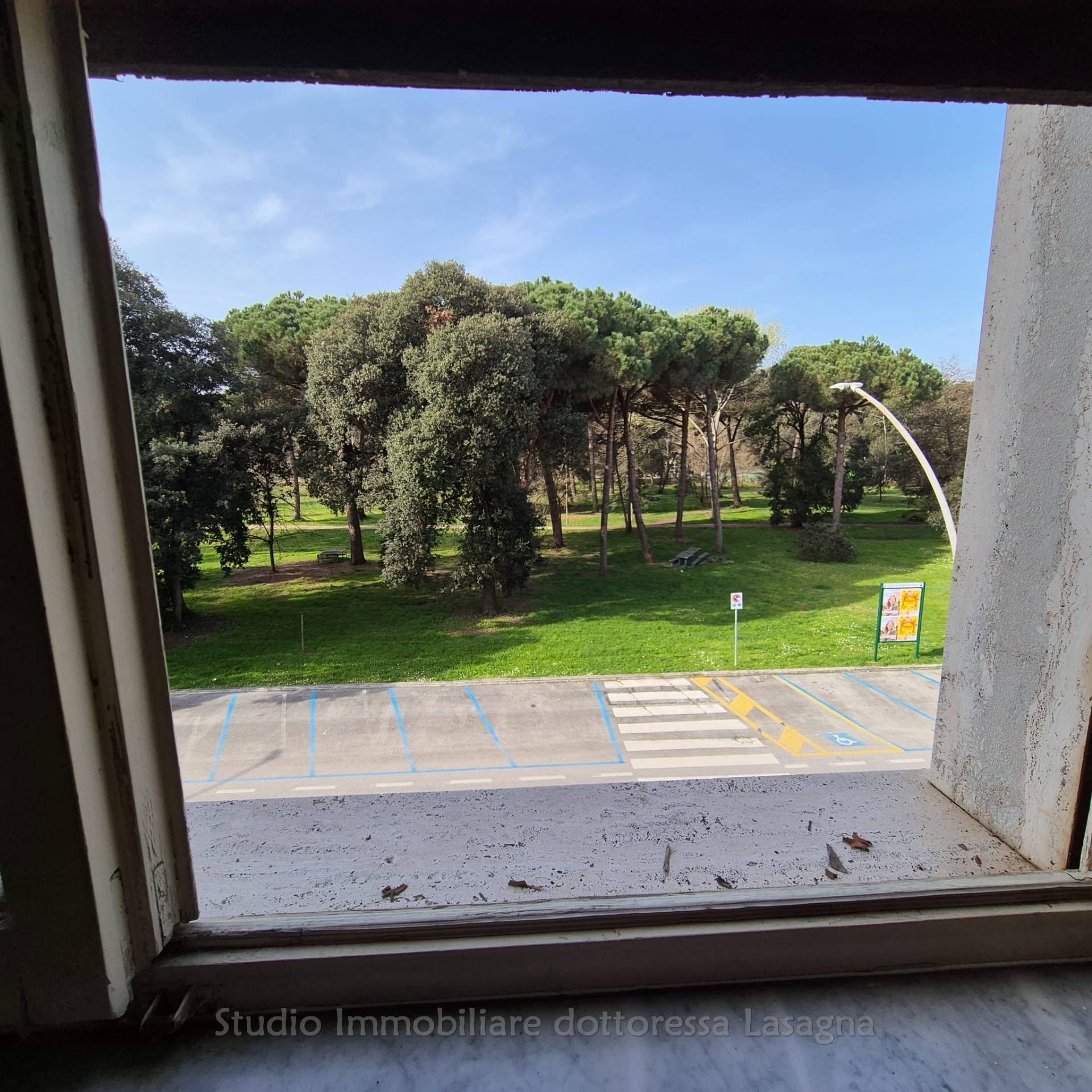 Appartamento non in Condominio in vendita a Viareggio, Centro