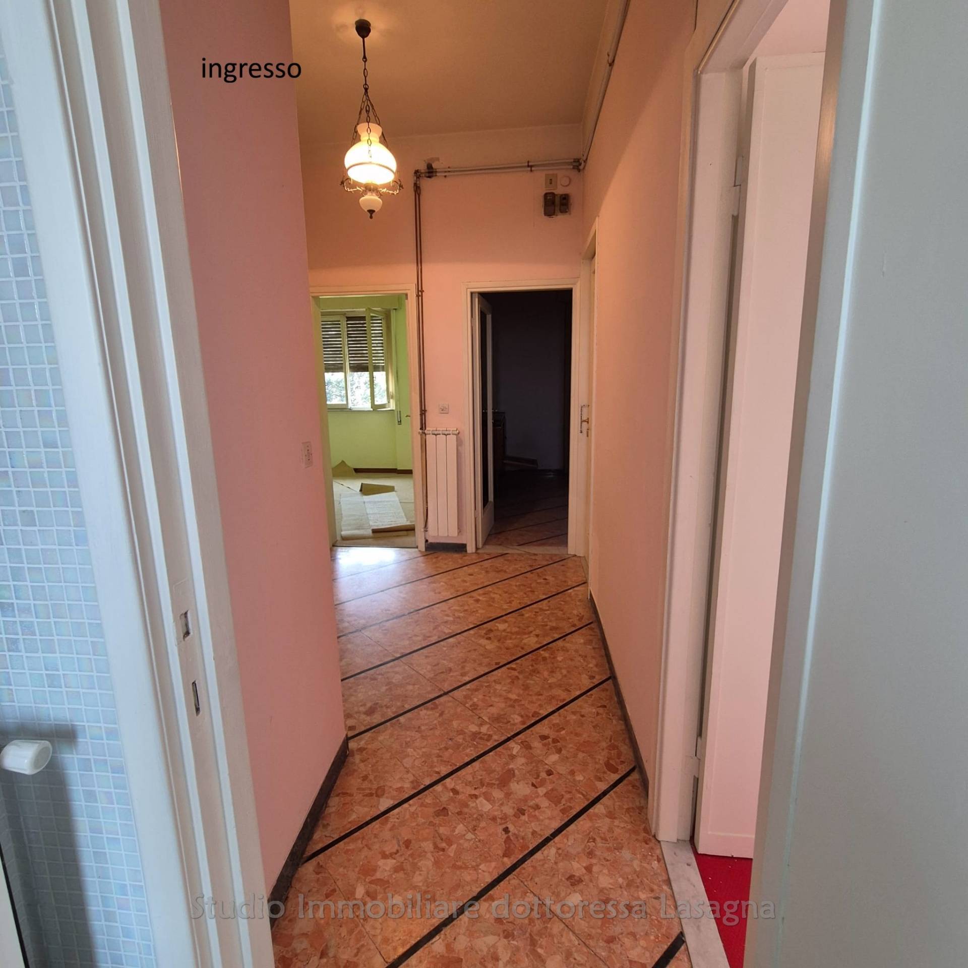 Appartamento non in Condominio in vendita a Viareggio, Centro