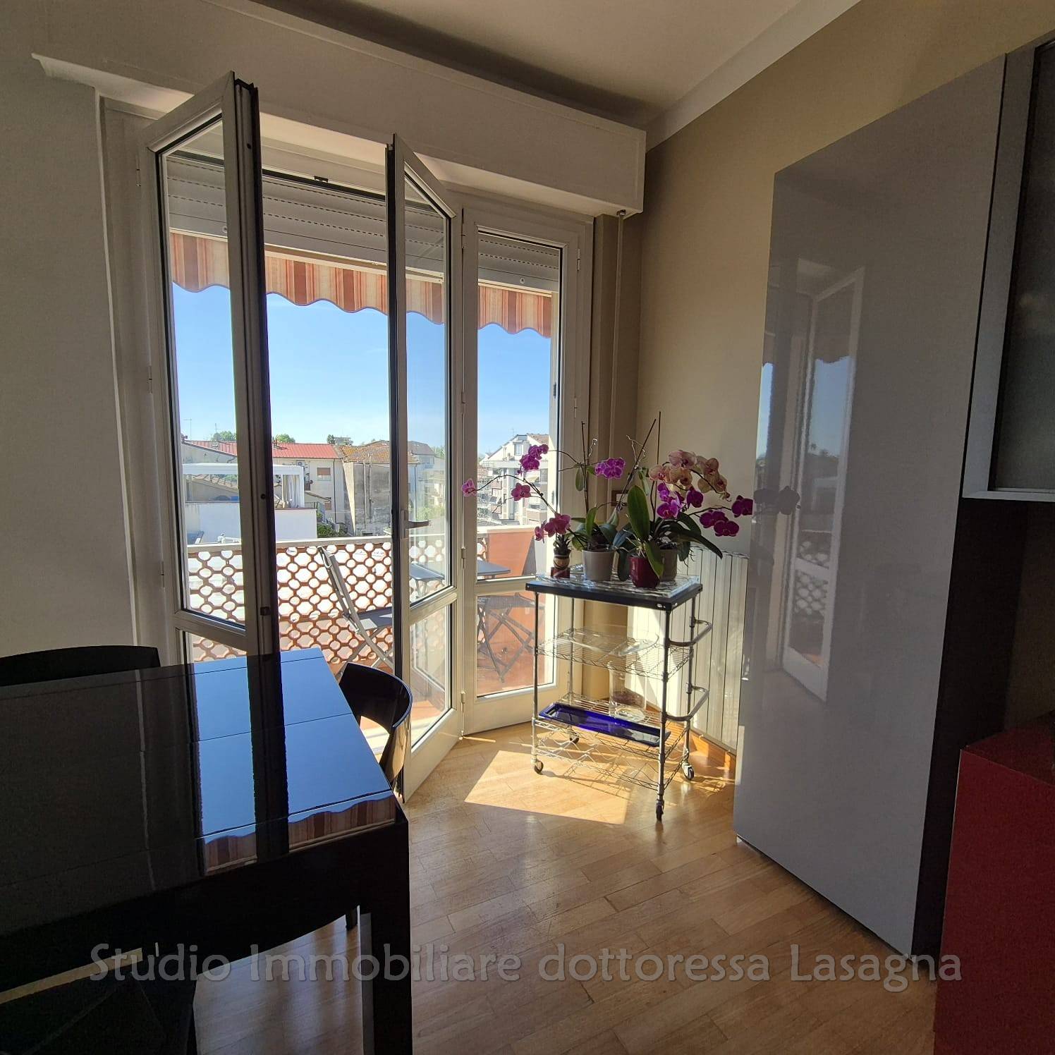 Appartamento in vendita a Viareggio