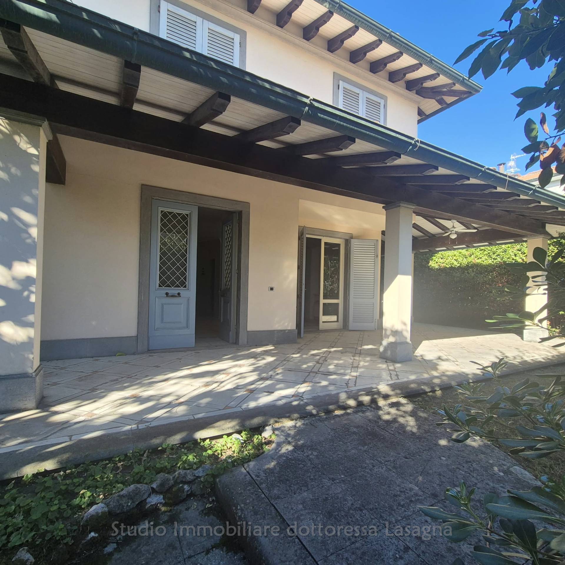 Villa di prestigio in vendita a Viareggio, Centro