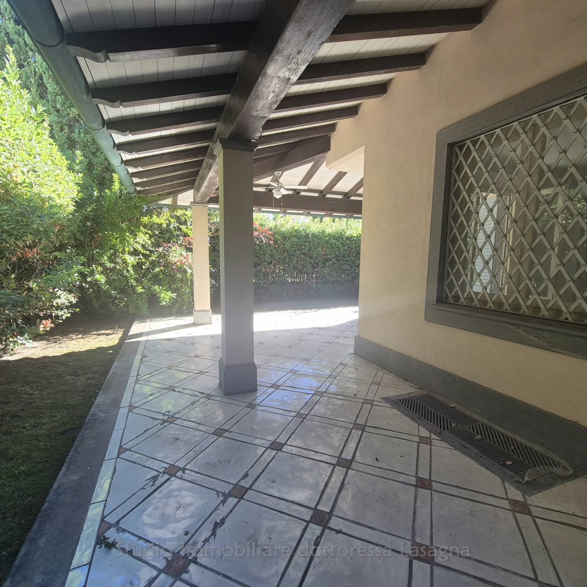 Villa di prestigio in vendita a Viareggio, Centro