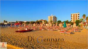 Appartamento in vendita a Alba Adriatica, Zona Mare