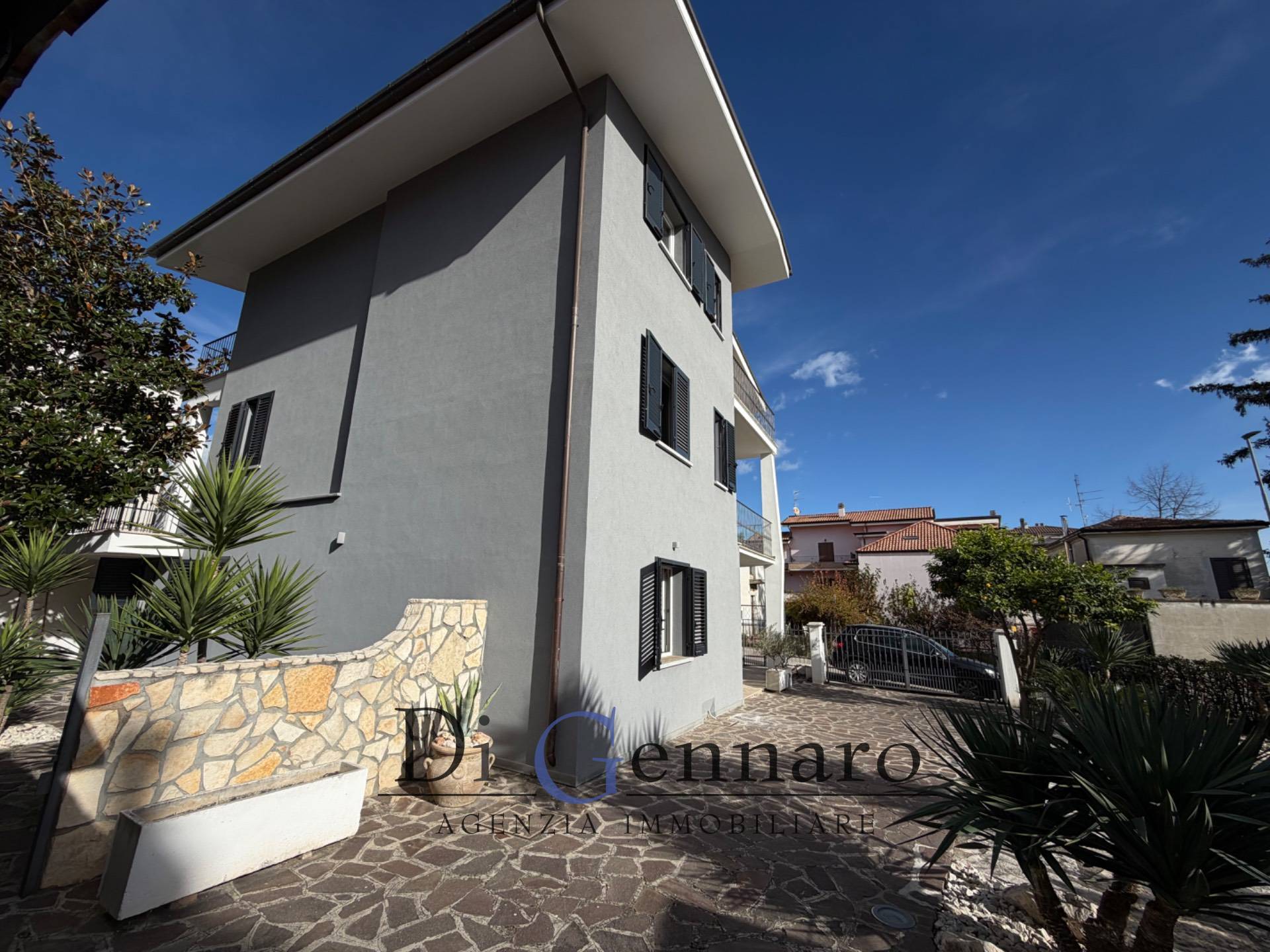 Villa in vendita a Nereto