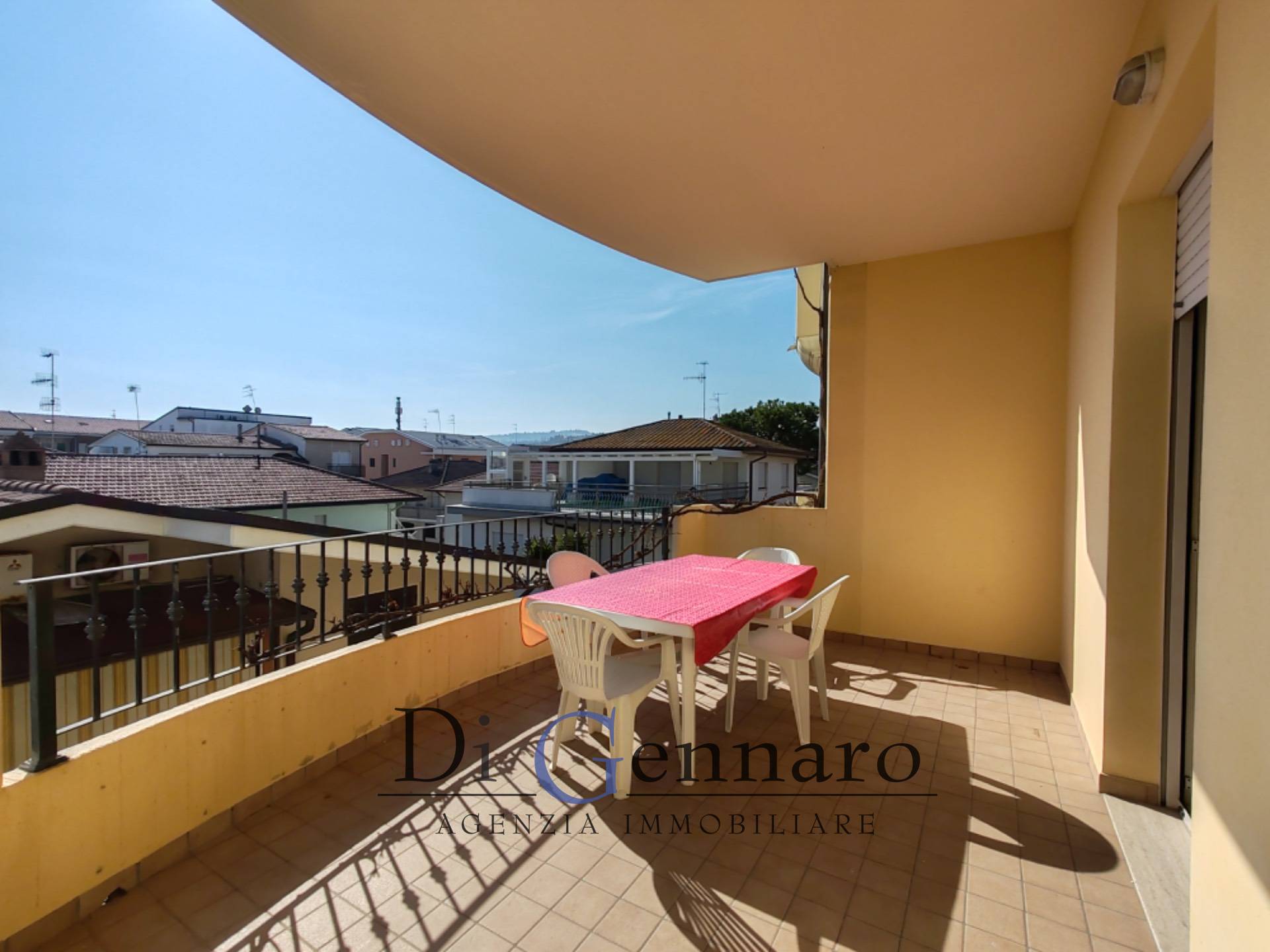 Quadrilocale in vendita a Tortoreto, Zona Mare