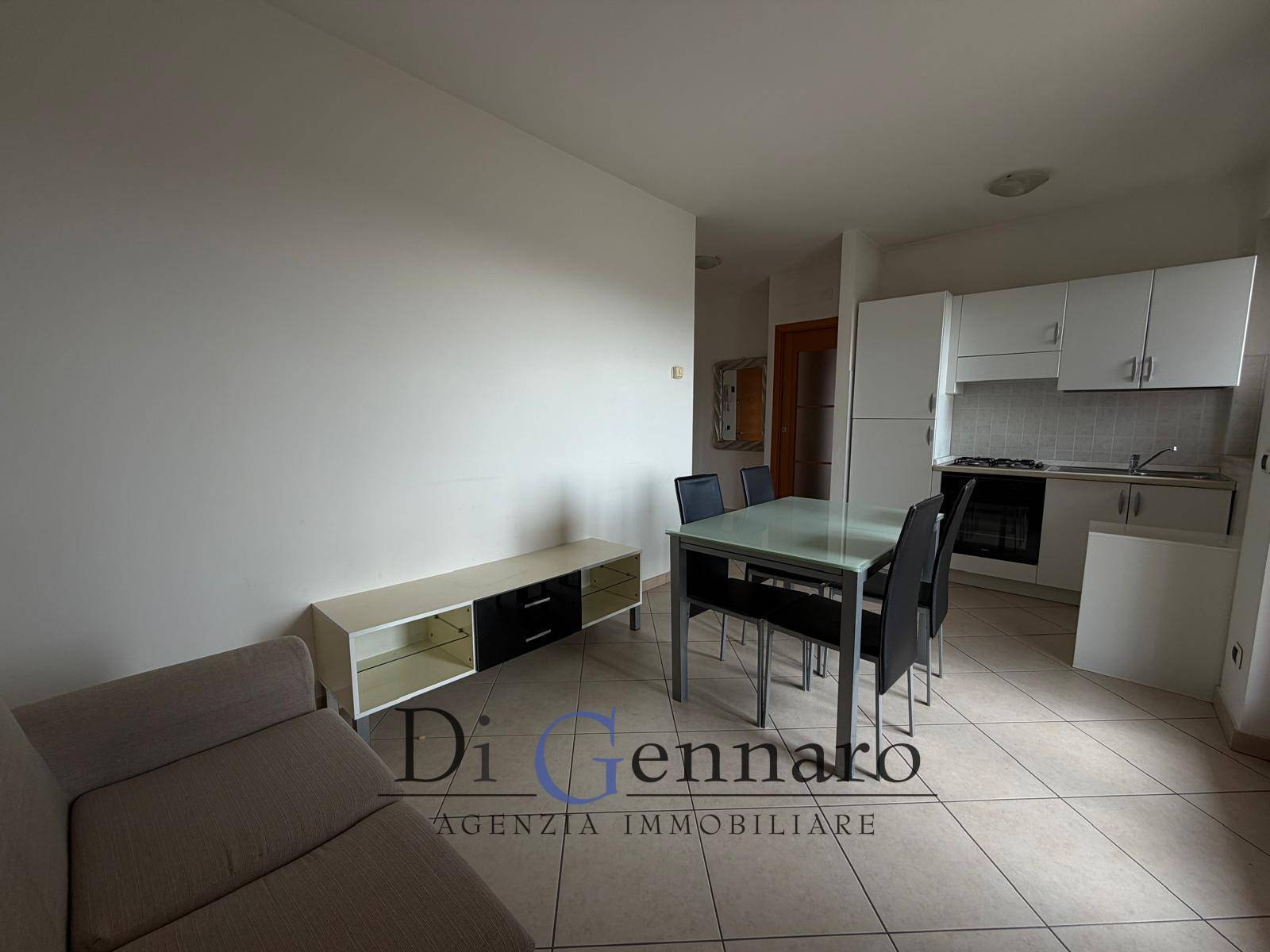 Bilocale in vendita a Alba Adriatica, centrale