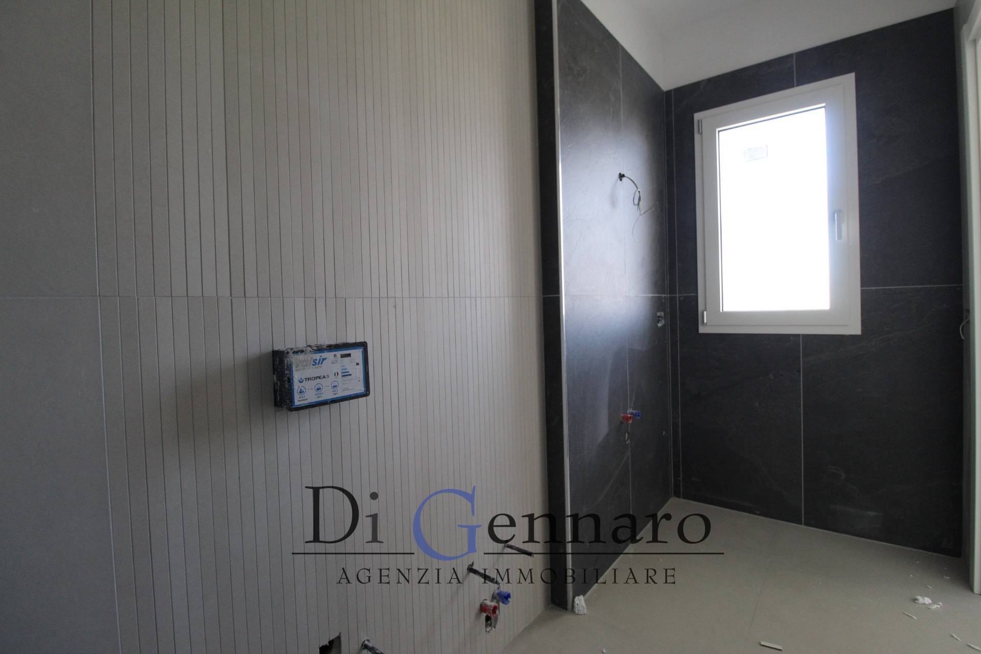 Appartamento Trilocale in vendita a Martinsicuro, Villa Rosa