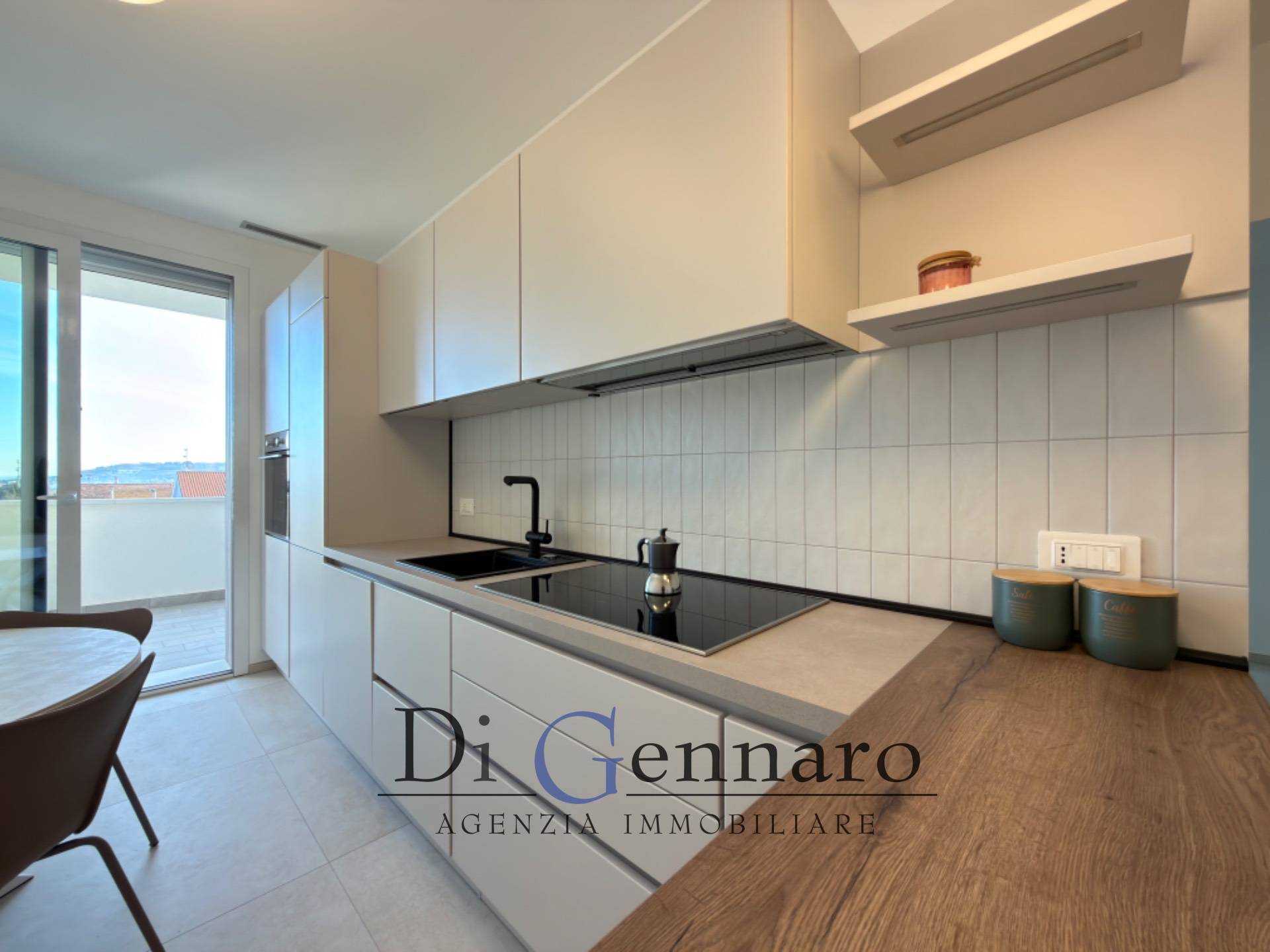 Appartamento in vendita a Giulianova, Colleranesco