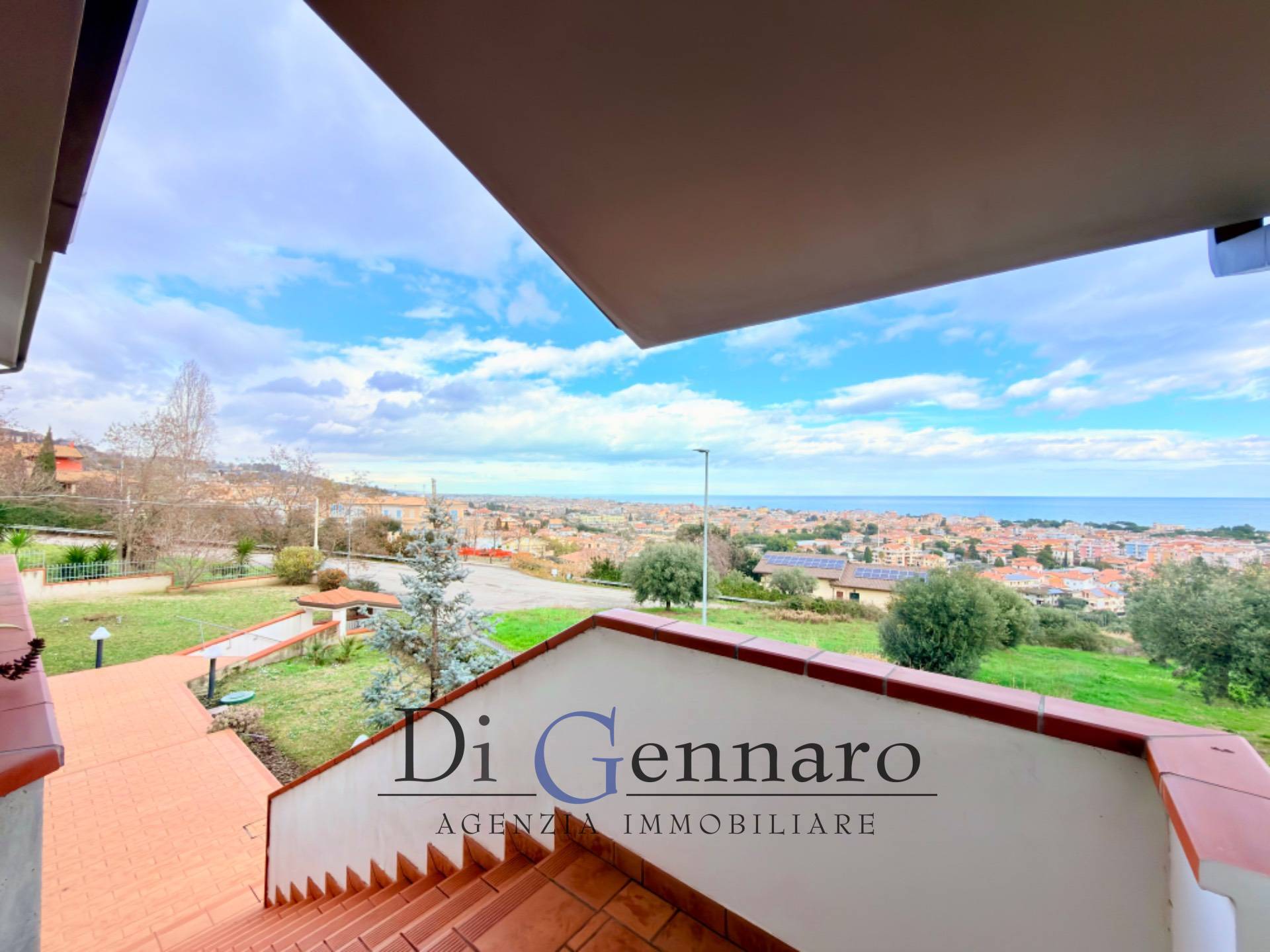 Villa in vendita a Tortoreto, Tortoreto Lido