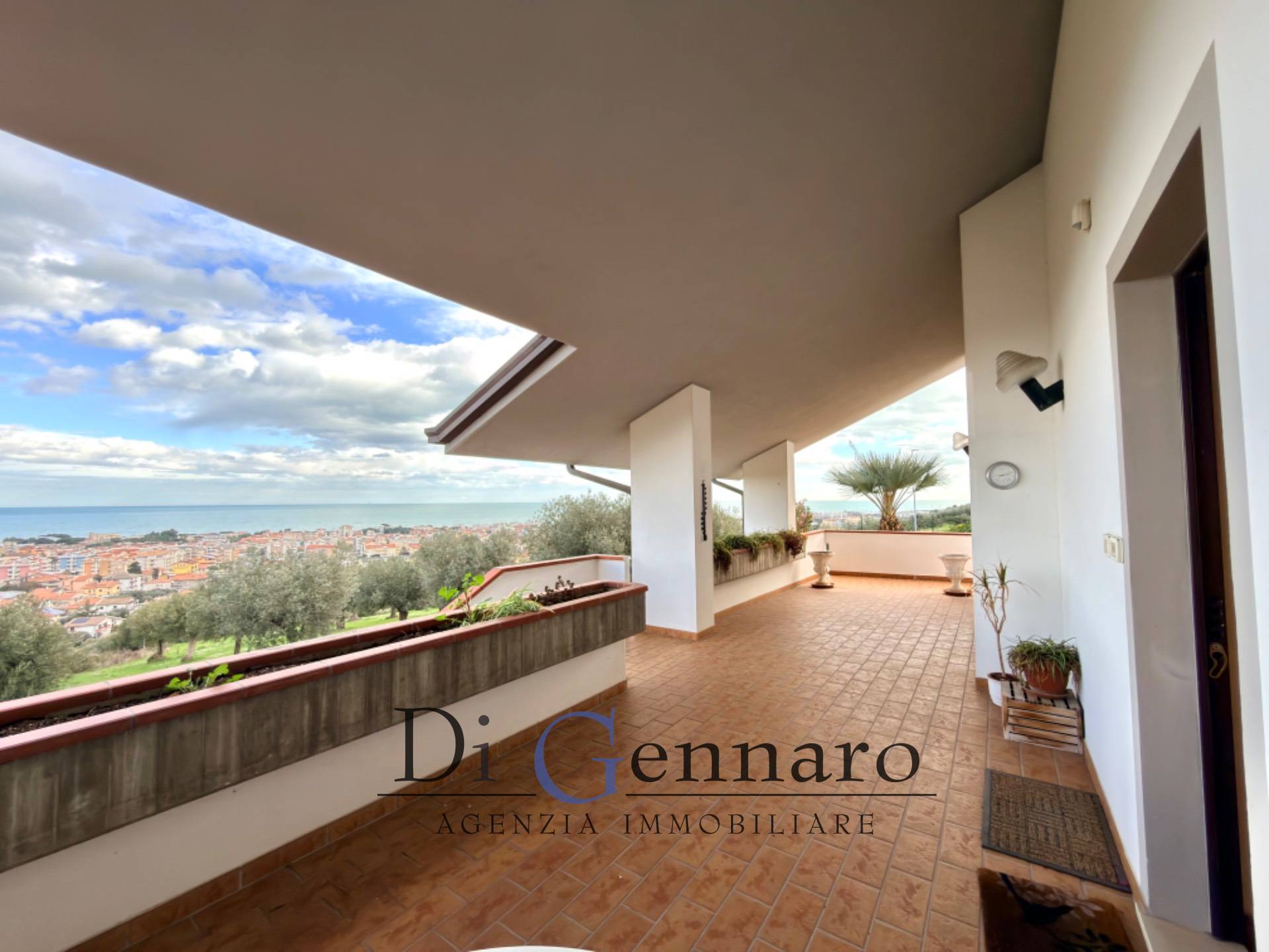 Villa in vendita a Tortoreto, Tortoreto Lido