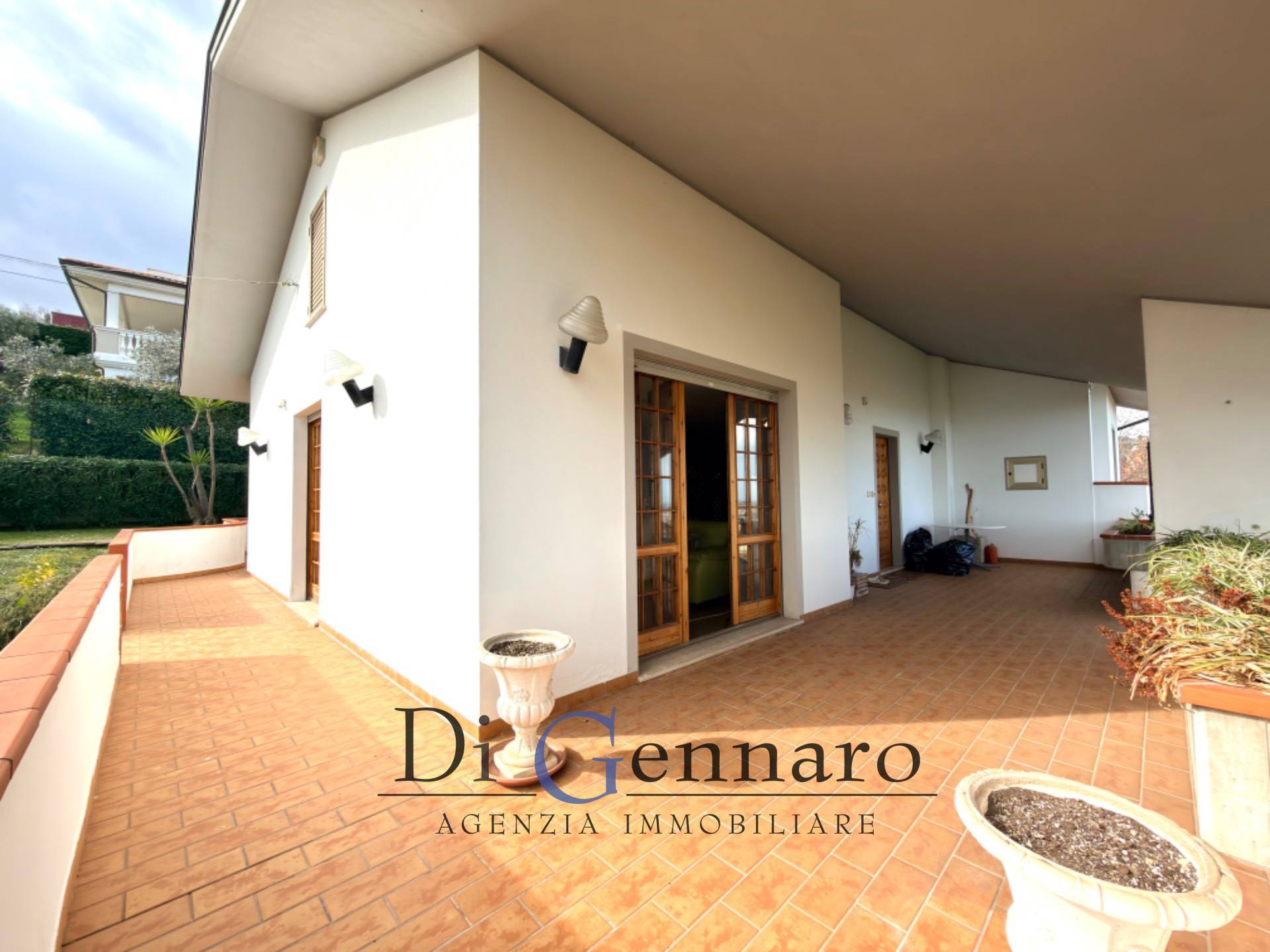 Villa in vendita a Tortoreto, Tortoreto Lido