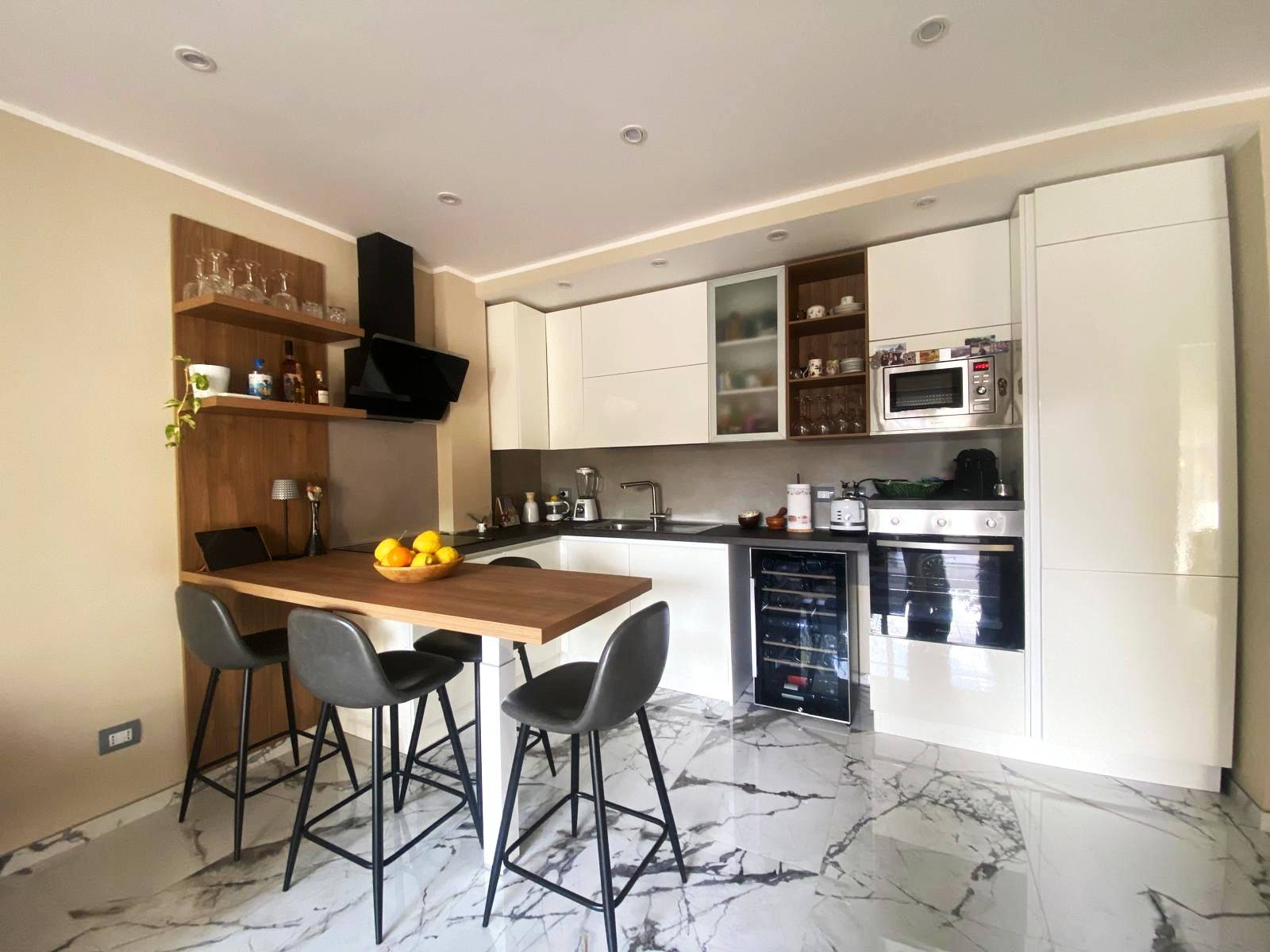 Appartamento in vendita a Cagliari, Genneruxi