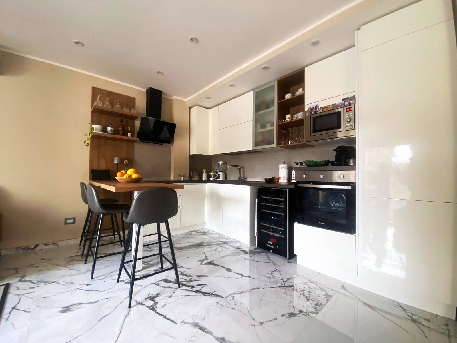 Appartamento in vendita a Cagliari, Genneruxi