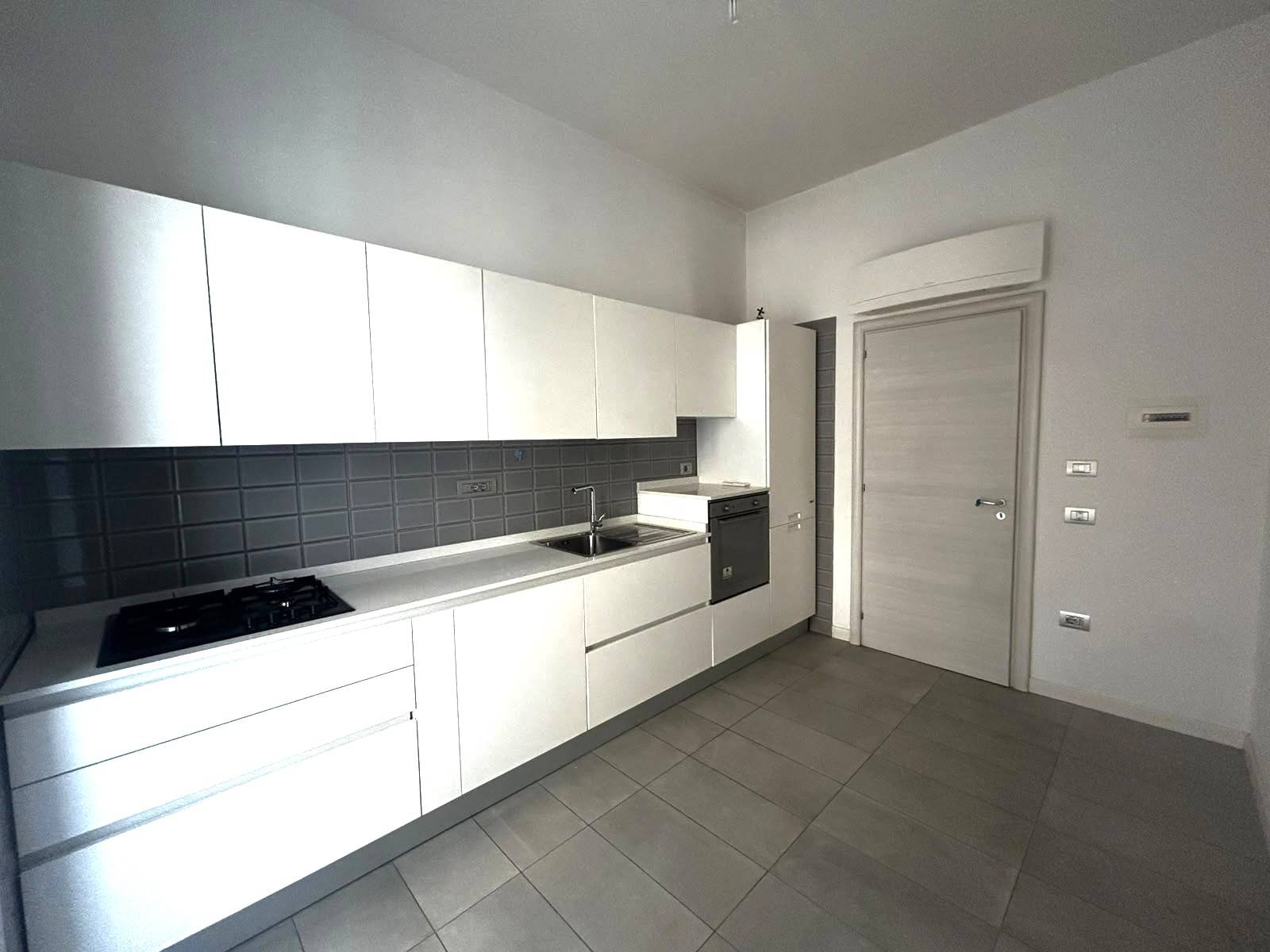 Appartamento in vendita a Cagliari, San Benedetto