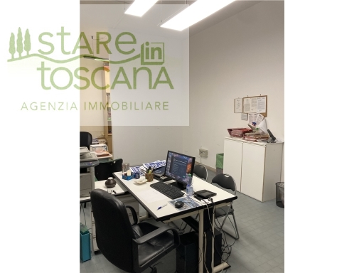 Negozio in affitto, Scandicci centro