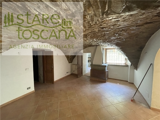 Appartamento con giardino, Guardia Perticara centro