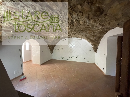 Appartamento con giardino, Guardia Perticara centro