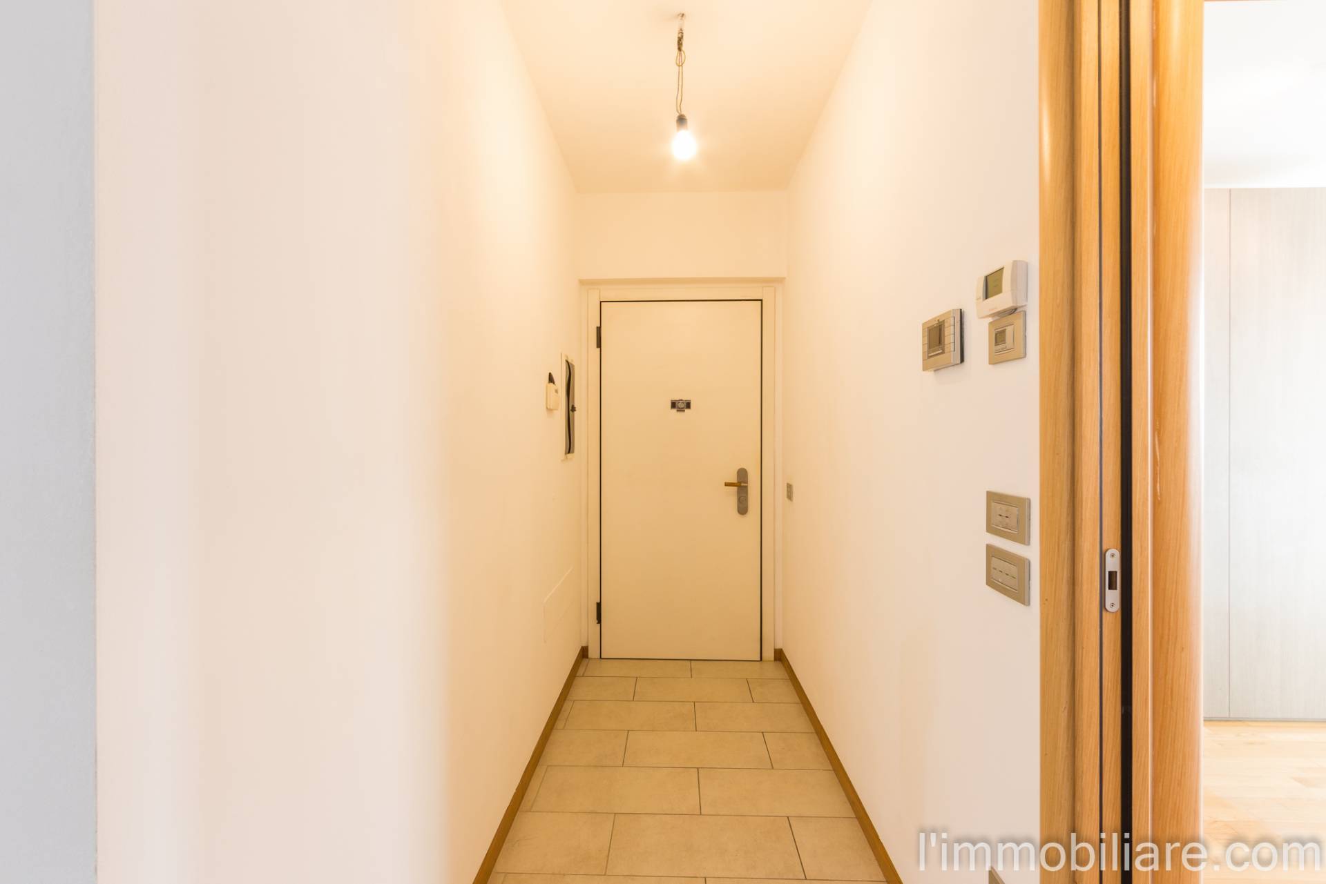 Appartamento in vendita a Verona, Ponte Crencano